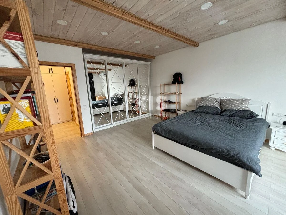 1k apartment vul. Radystiv 326880816