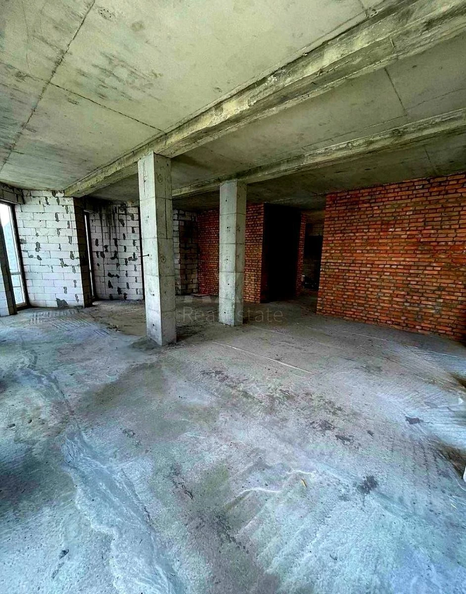 Office vul. Strutyns'kogo Sergija 6, 543m2704096