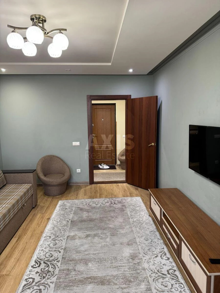 2k apartment prov. Jasynuvats'kyj 11698322