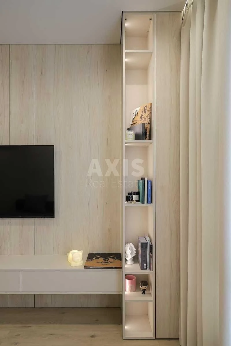 1k apartment vul. Saljutna 2Б700143