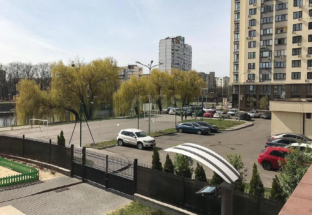 2к квартира ул. Конева Маршала 10/1592160