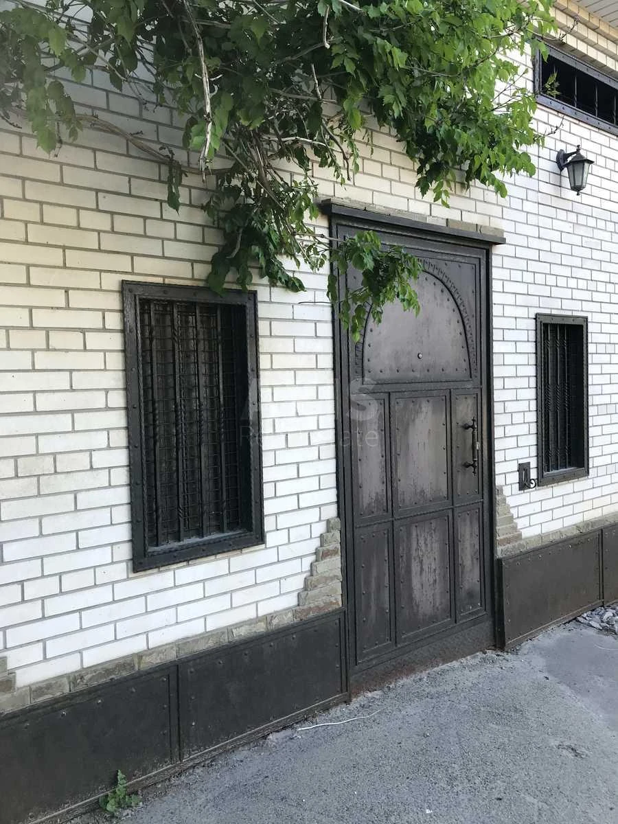 House vul. Nechuja-Levyc'kogo, 399m2, Kyiv city704304