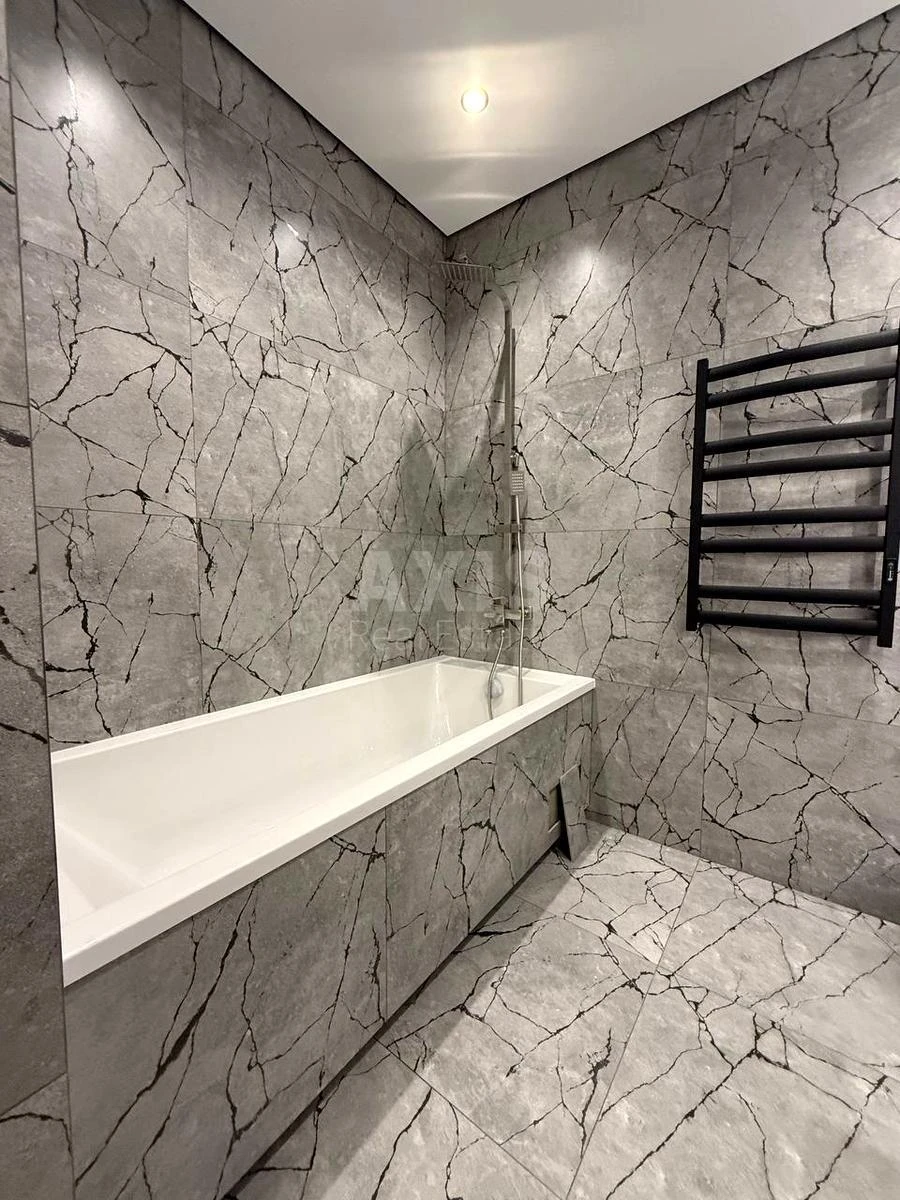 2k apartment nab. Dniprovs'ka 15Е6898813