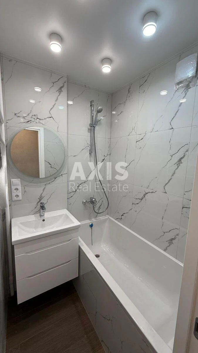 2k apartment nab. Dniprovs'ka 15498510