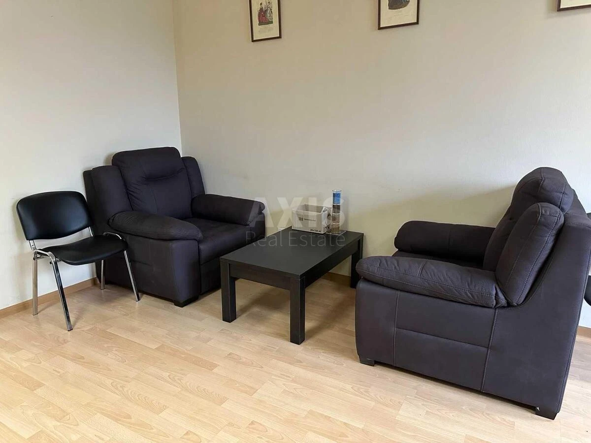 Office vul. Shums'kogo Jurija 1, 196m2667552