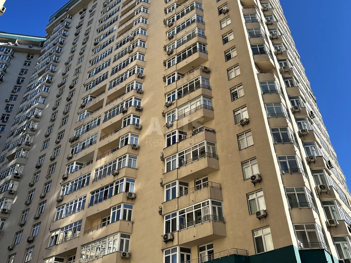 2k apartment vul. Lypkivs'kogo Vasylja Mytropolyta 37Б6885714