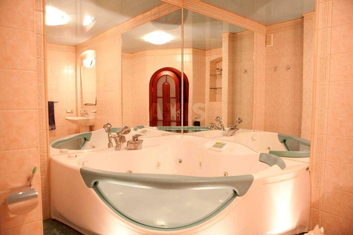 5k apartment pr-t Bazhana Mykoly 36718849