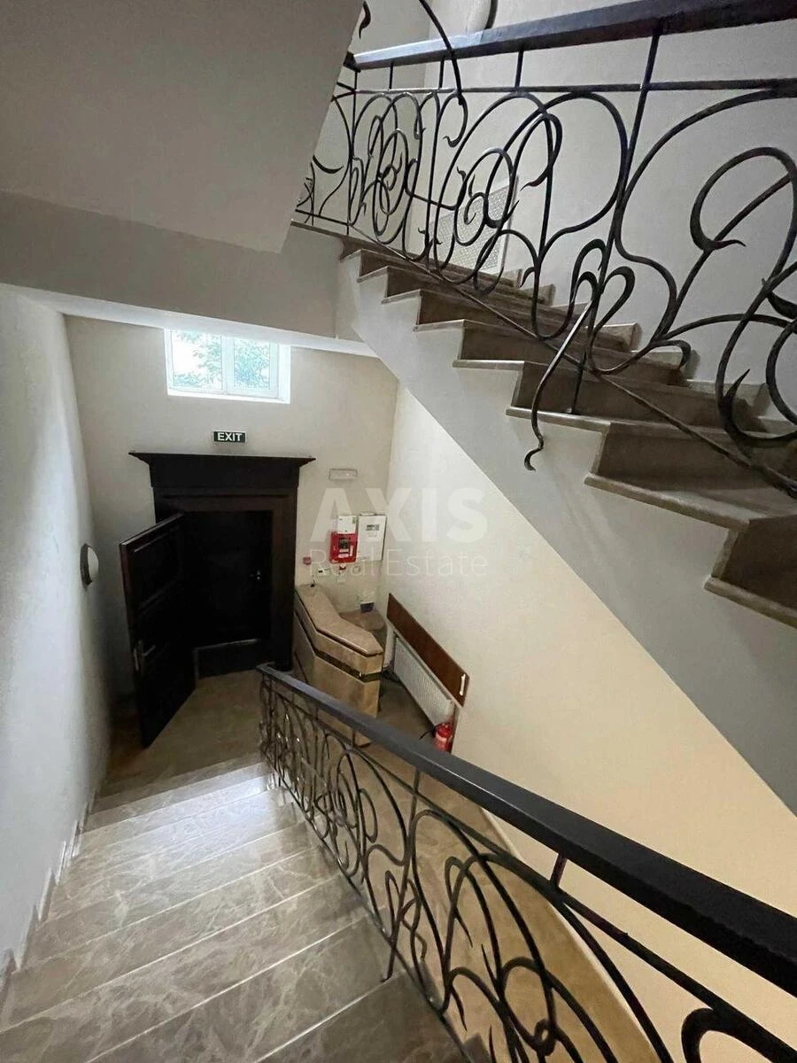 Office vul. Volodymyrs'ka 23А, 165m27194217