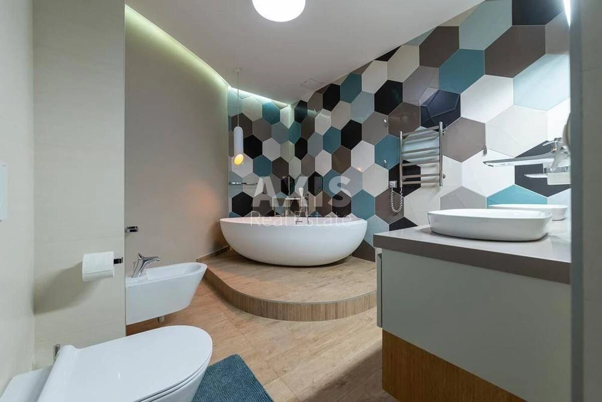4k apartment vul. Bul'varno-Kudrjavs'ka 216950415