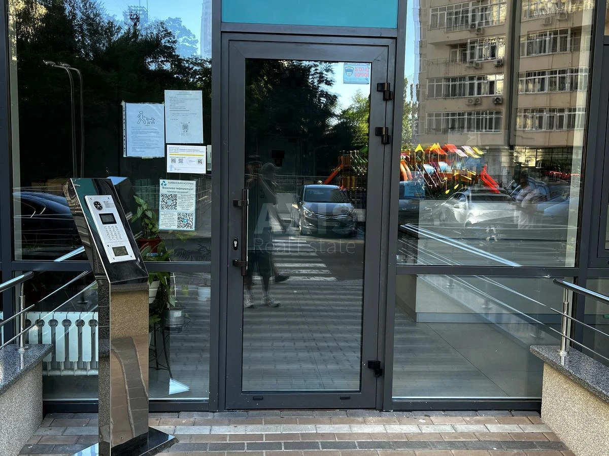 2k apartment vul. Lypkivs'kogo Vasylja Mytropolyta 37Б6885715