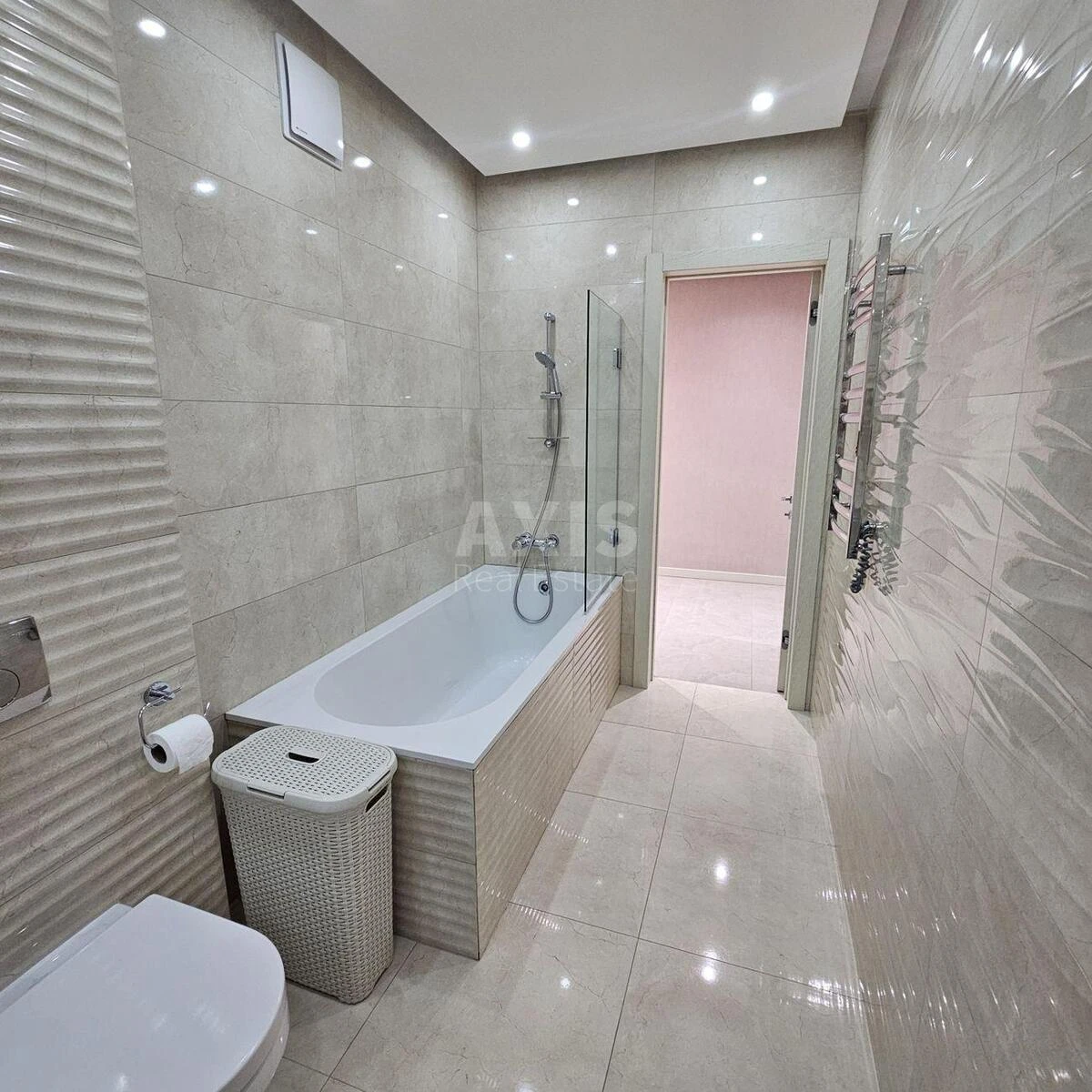 3k apartment vul. Zarichna 1А6951213