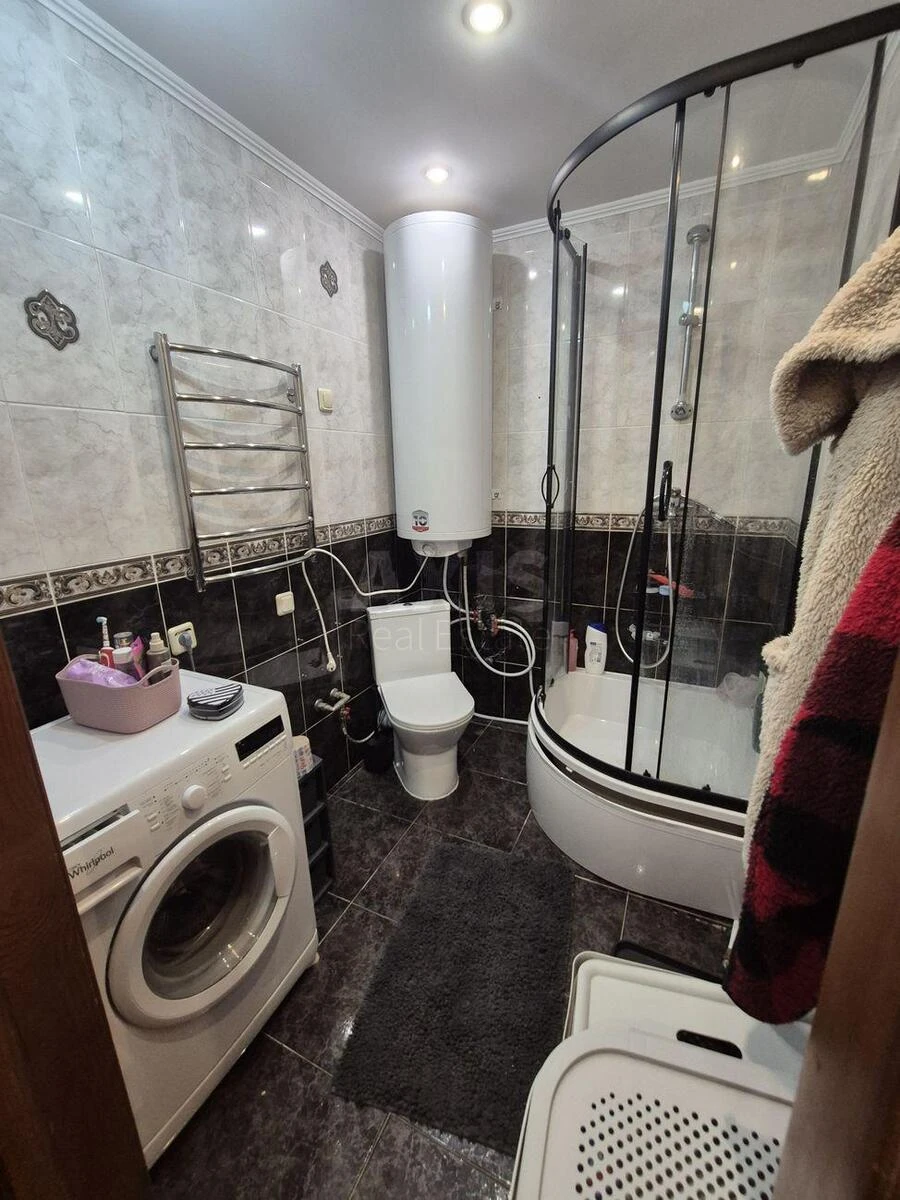 3k apartment nab. Dniprovs'ka 64/567190612