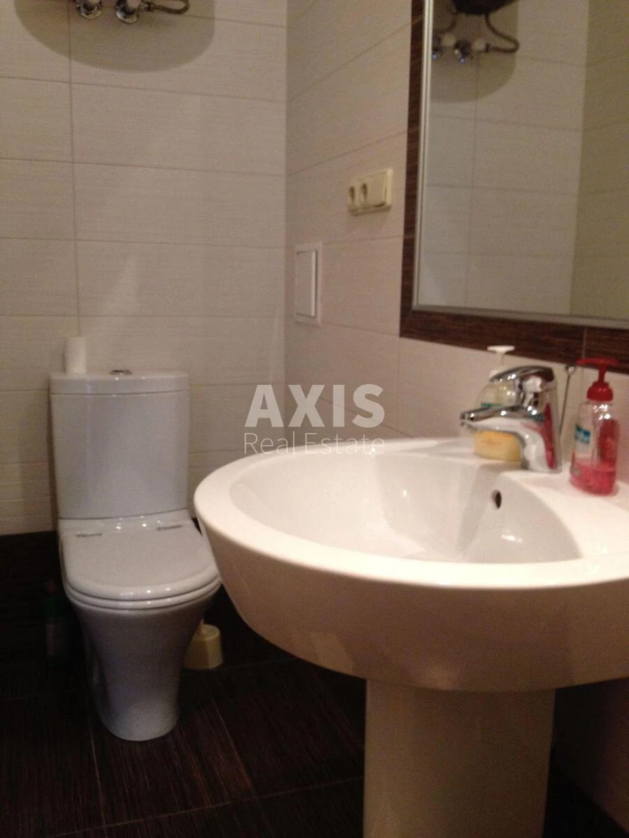 4k apartment vul. Saksagans'kogo 121687806