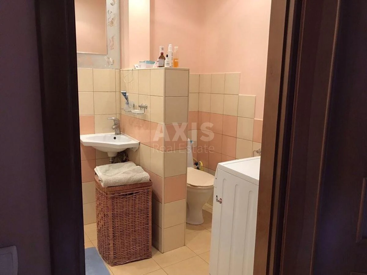 2к квартира ул. Братиславская 7690654