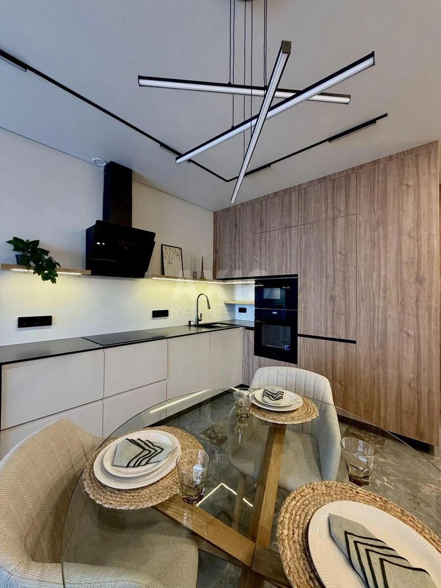 1k apartment nab. Dniprovs'ka 1571102