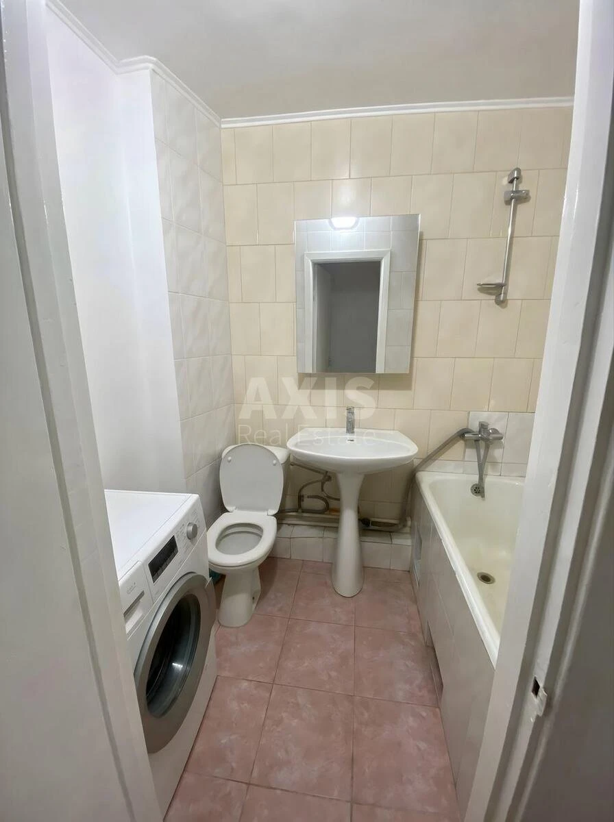 1k apartment uzv. Klovs'kyj 20688714
