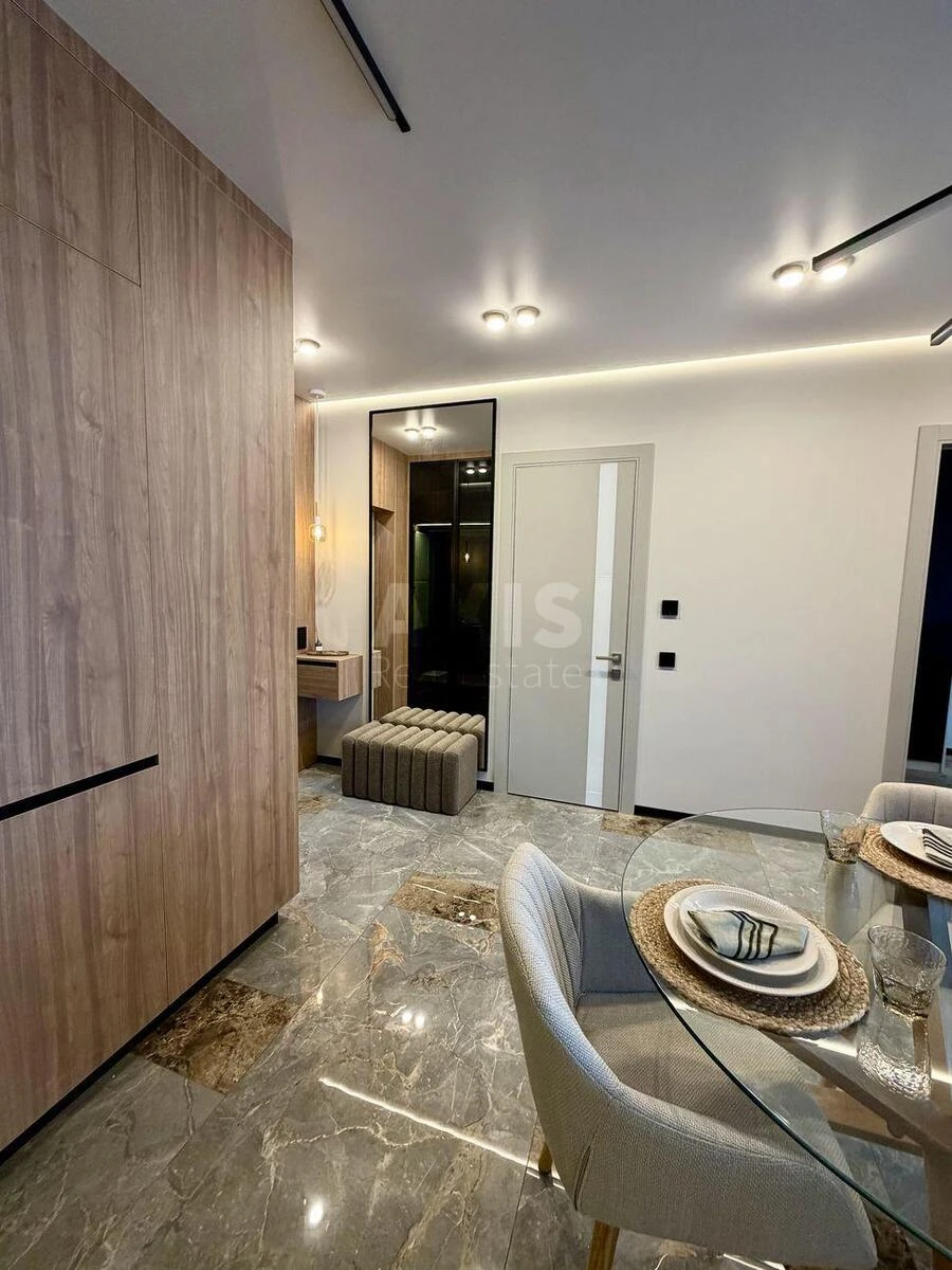 1k apartment nab. Dniprovs'ka 15711021