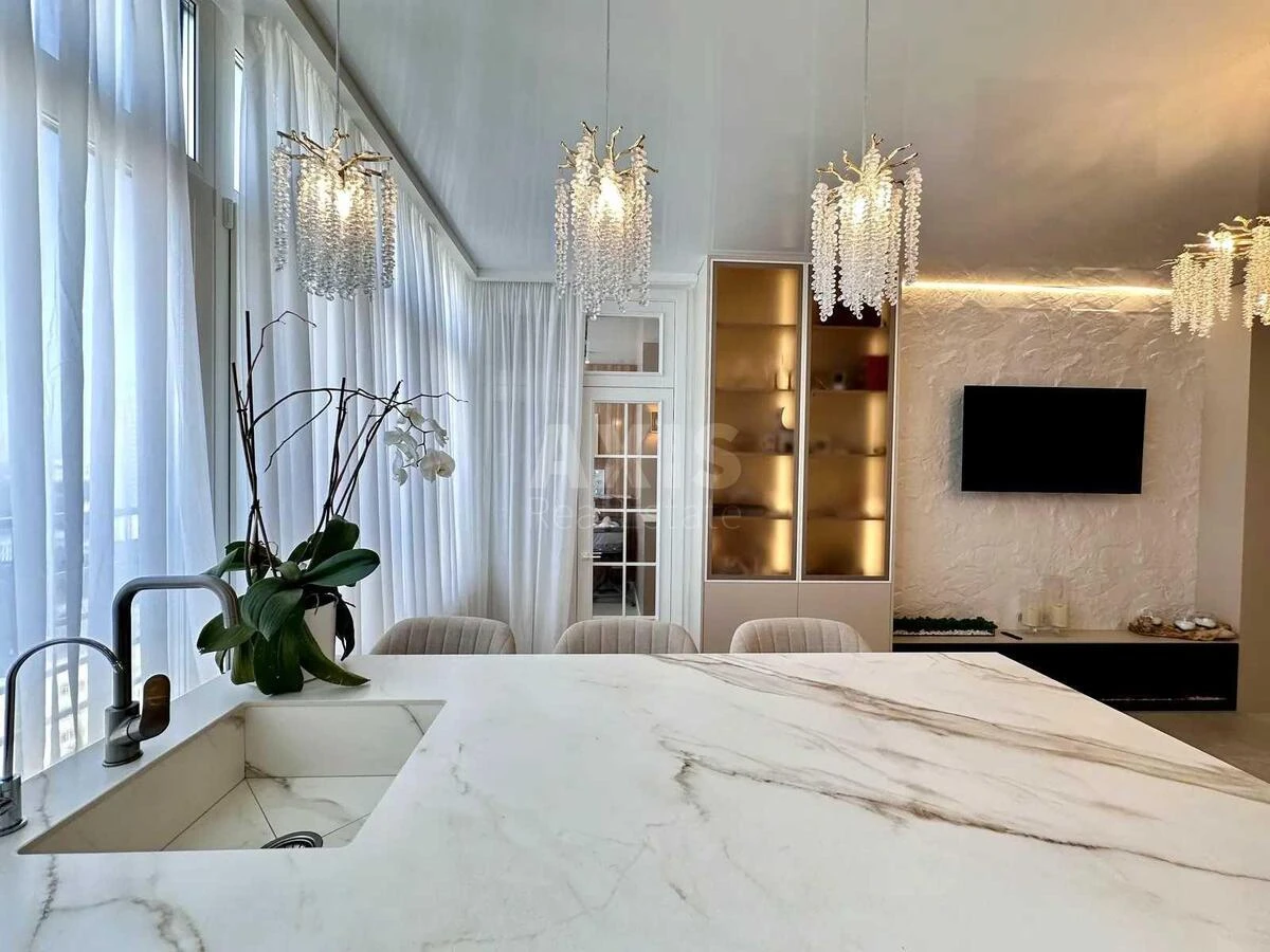 1k apartment vul. Lypkivs'kogo Vasylja Mytropolyta 37Б700552