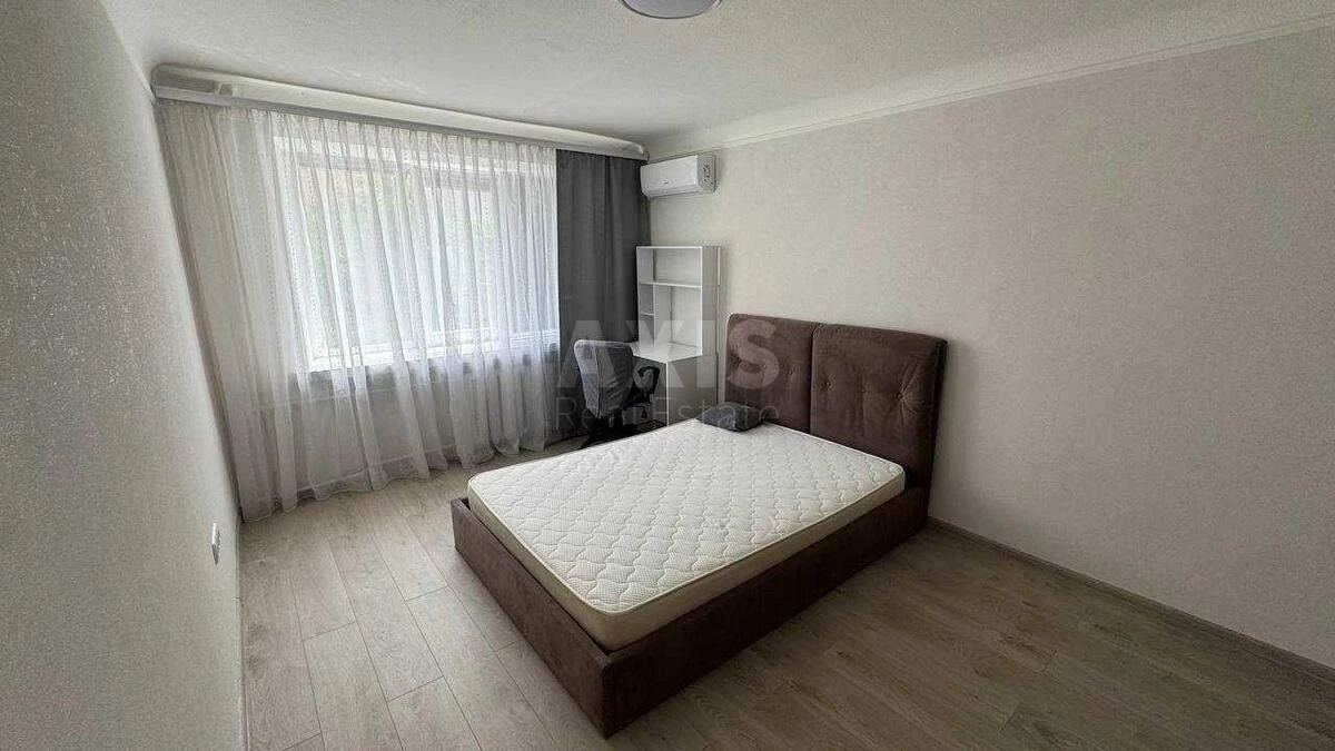 1k apartment vul. Jurkivs'ka 18697904
