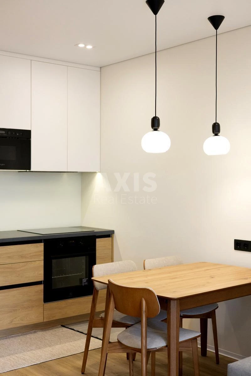 1k apartment vul. Saljutna 2Б694031