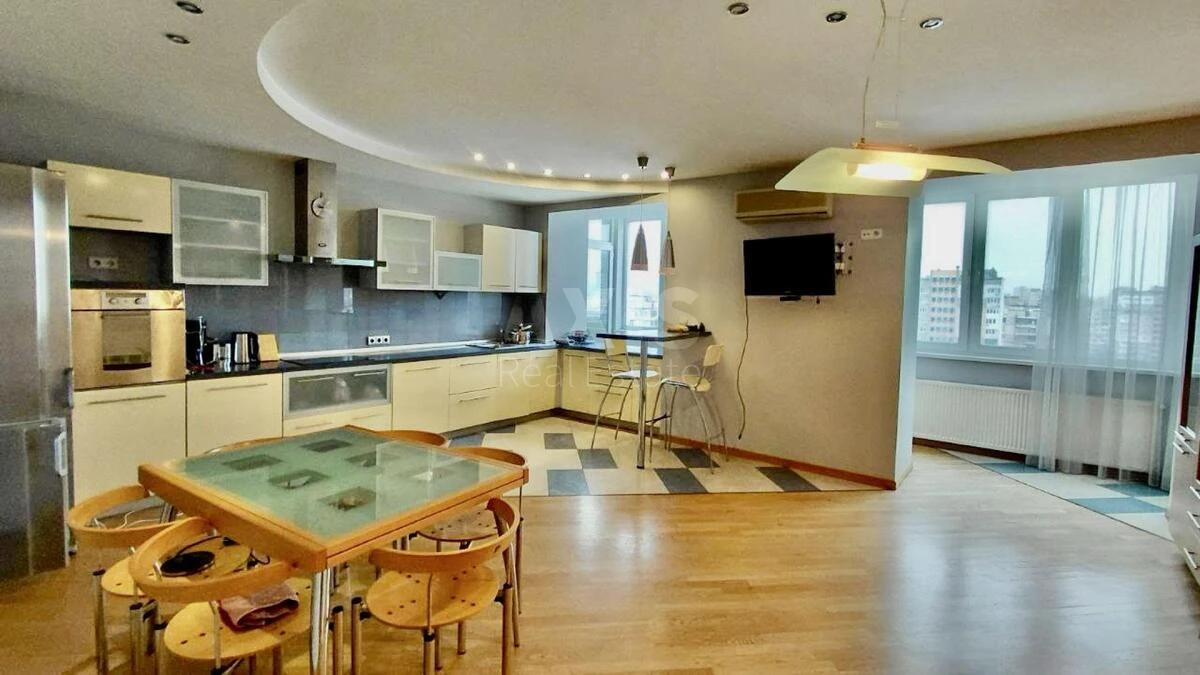 3k apartment vul. Bogatyrs'ka 18А66770