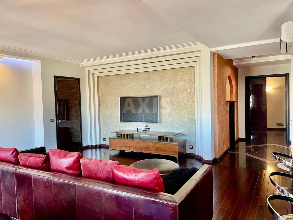 5k apartment vul. Kruglouniversytets'ka 3/5648144
