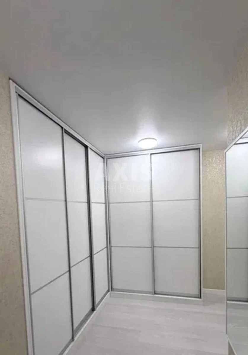 3к квартира ул. Семьи Кульженков 33664847