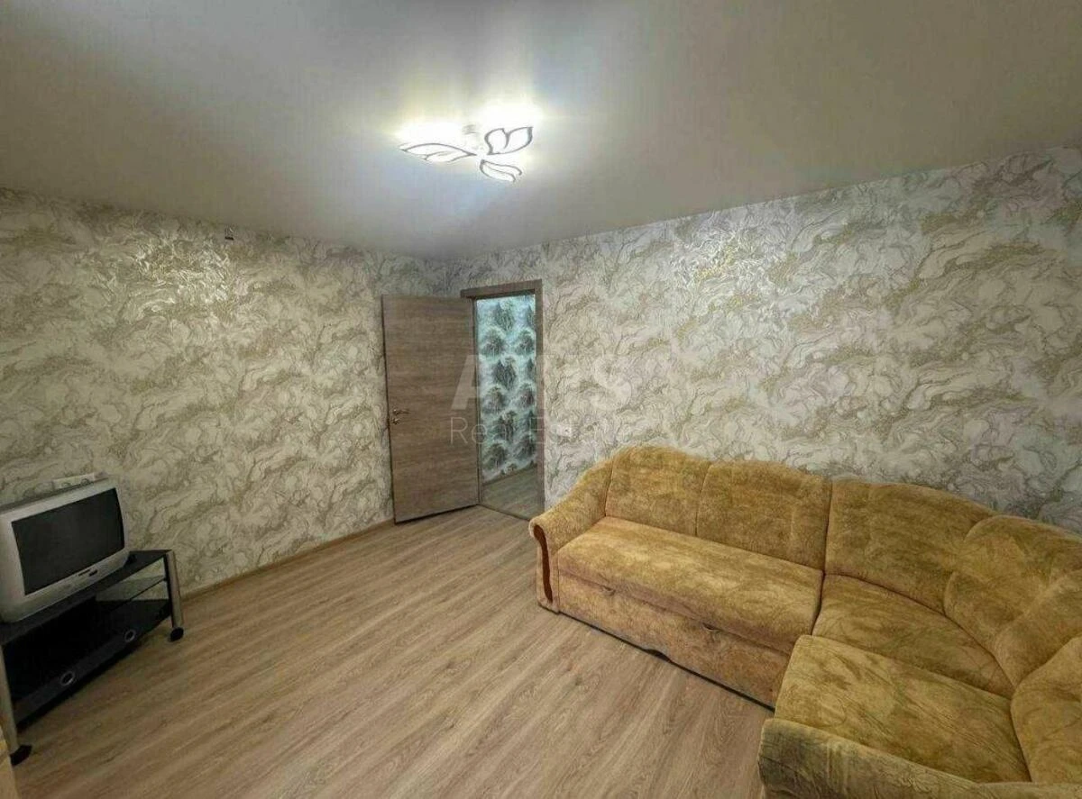 2к квартира ул. Джона Маккейна 20А696202