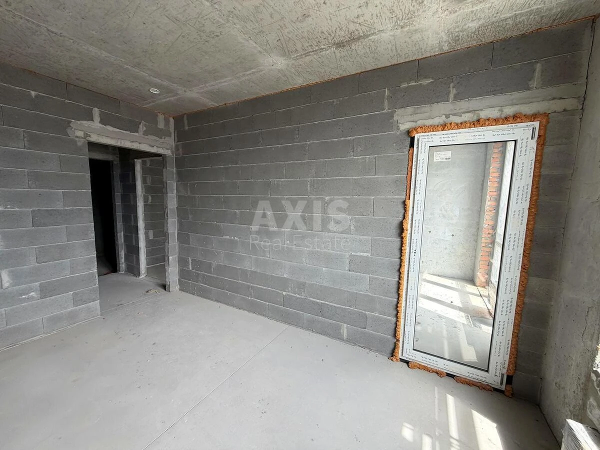 1k apartment nab. Dniprovs'ka 18689138