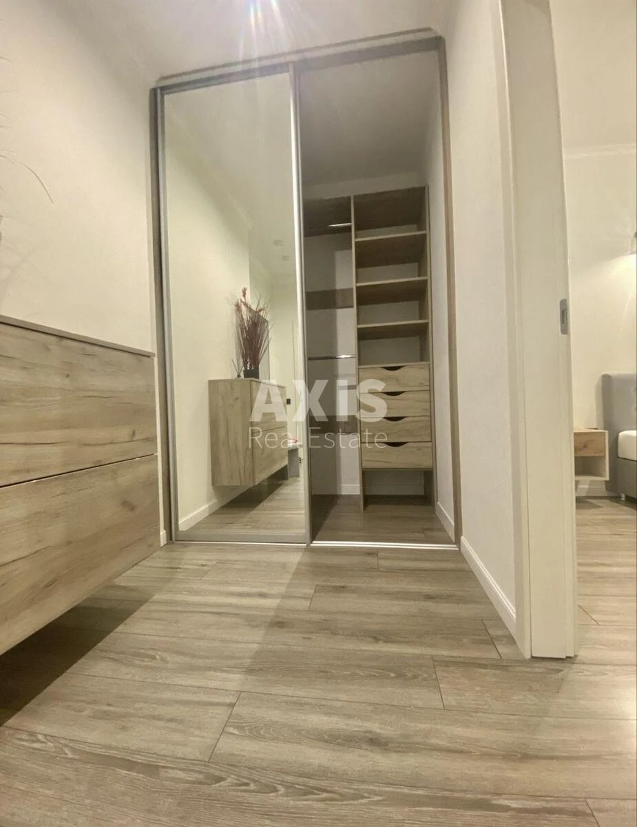 1k apartment vul. Kamianska 128692044