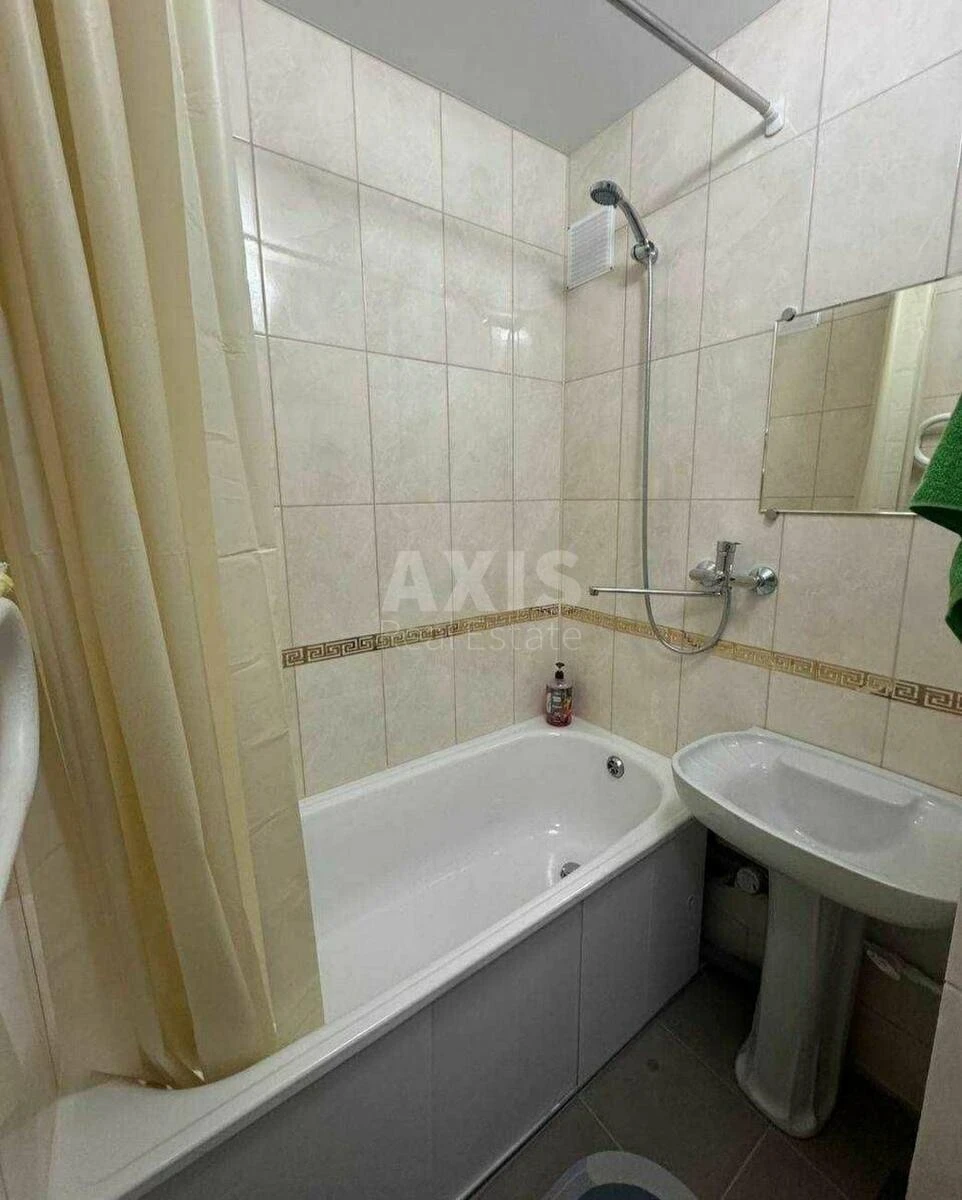 2к квартира ул. Джона Маккейна 20А696204