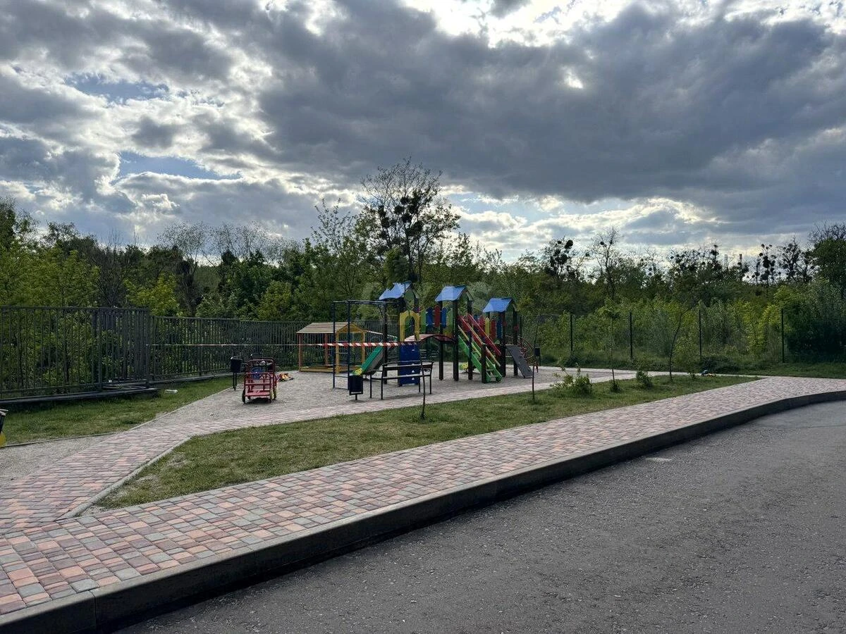 1k apartment vul. Radchenka Petra 27668298