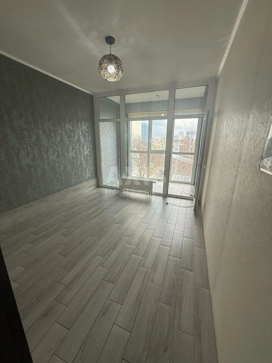 4k apartment vul. Lypkivs'kogo Vasylja Mytropolyta 16А712370