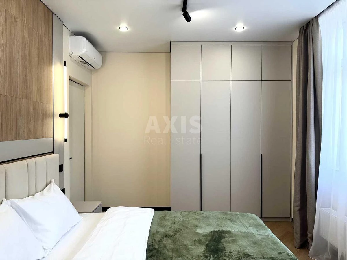 2к квартира ул. Александра Олеся 3713033