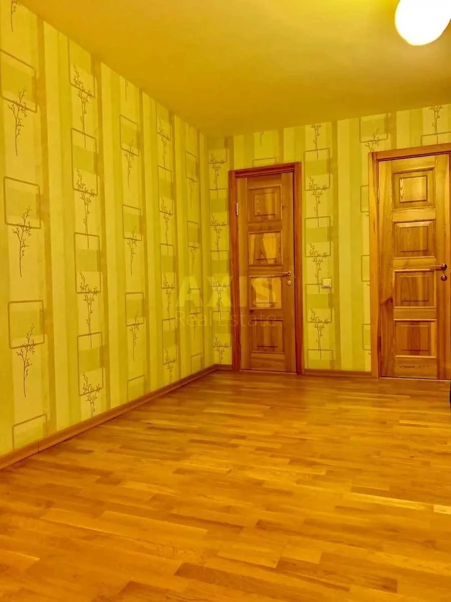 3к квартира ул. Новаторов 9700546