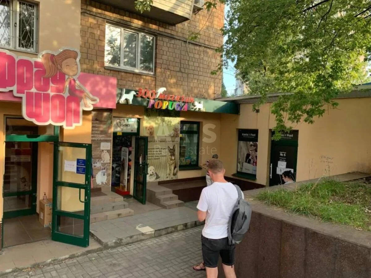 Объект торговли ул. Антонова Авиаконструктора 4, 57м2674351