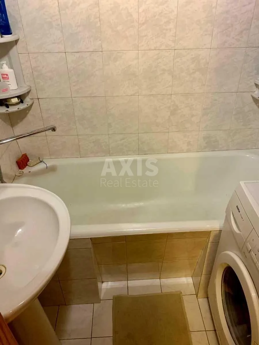 3k apartment vul. Novatoriv 9700547