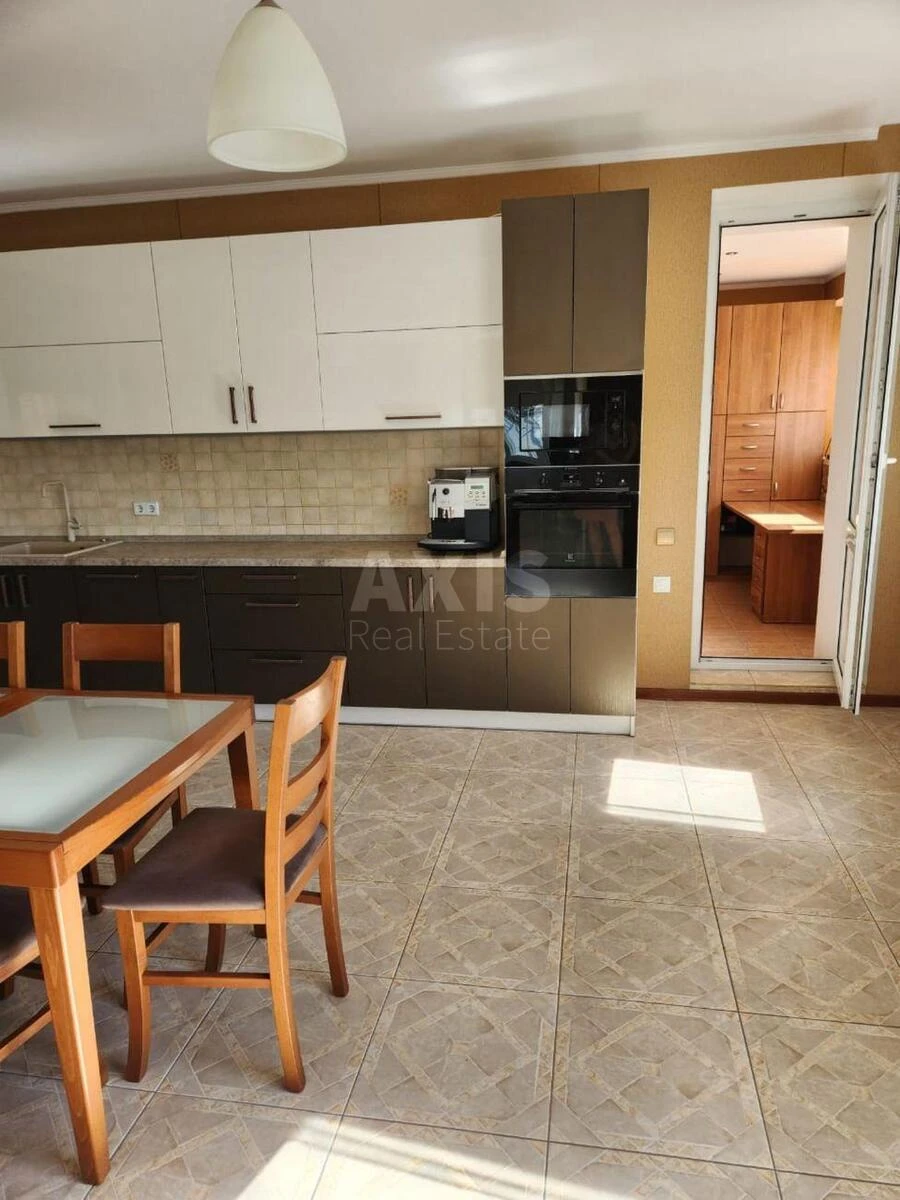 4k apartment pr-t Golosii'vs'kyj 68709730
