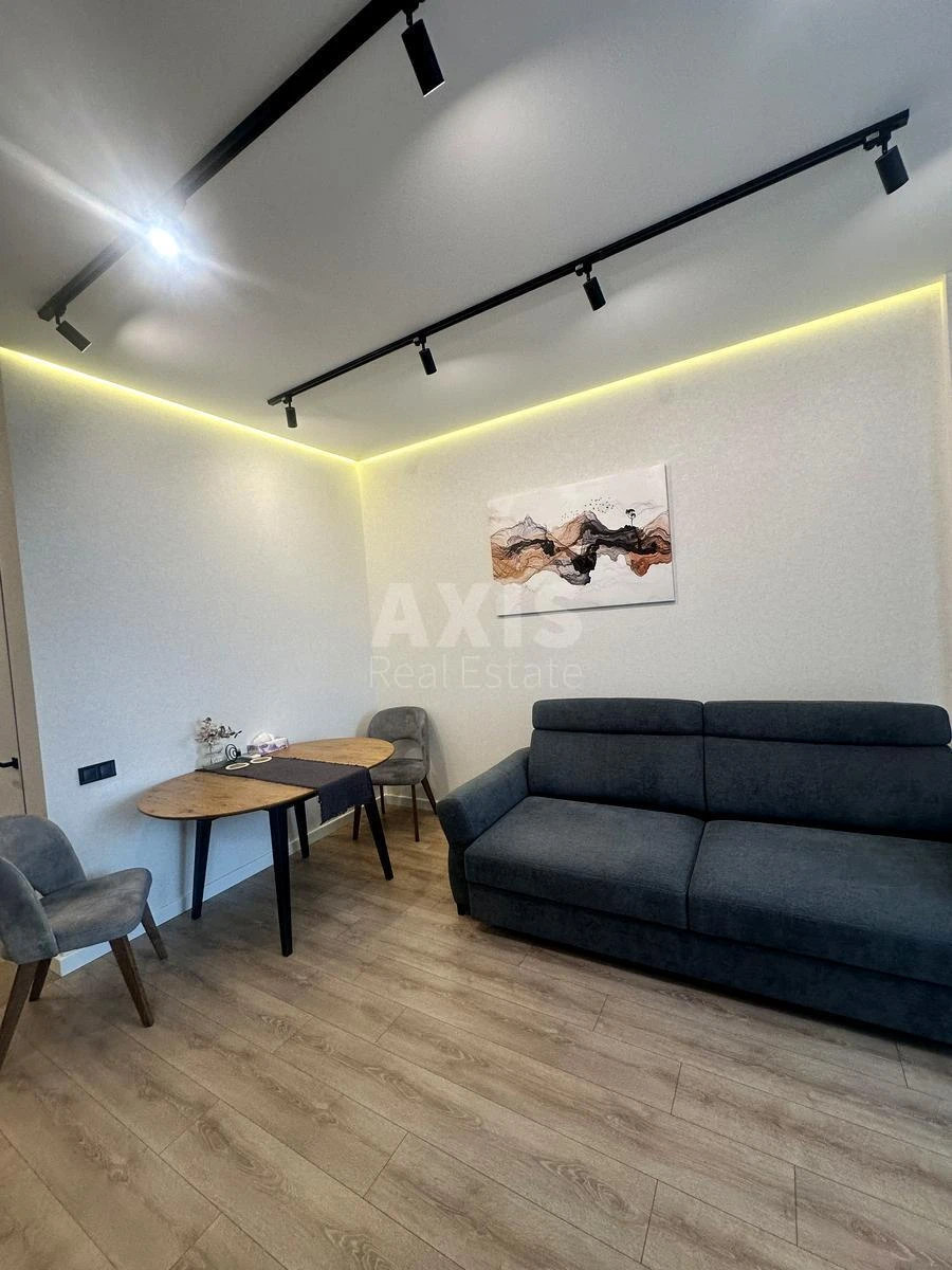 1k apartment pr-t Berestejskij 11Б6770912