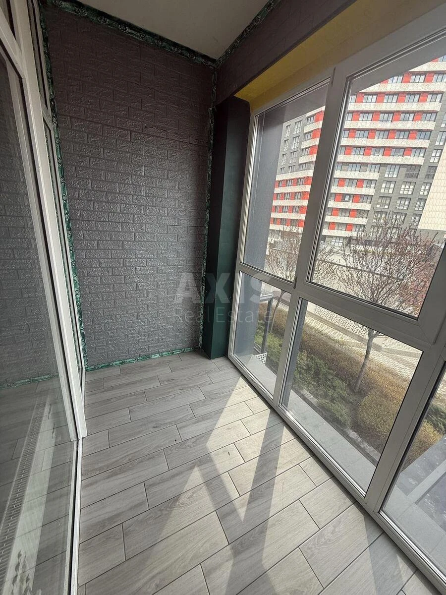 4k apartment vul. Lypkivs'kogo Vasylja Mytropolyta 16А712375