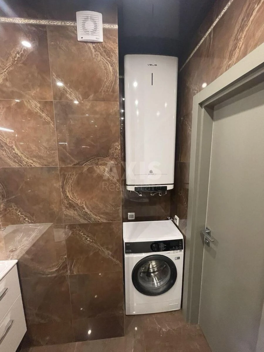 2k apartment vul. Zhmachenka Generala 28Б697697