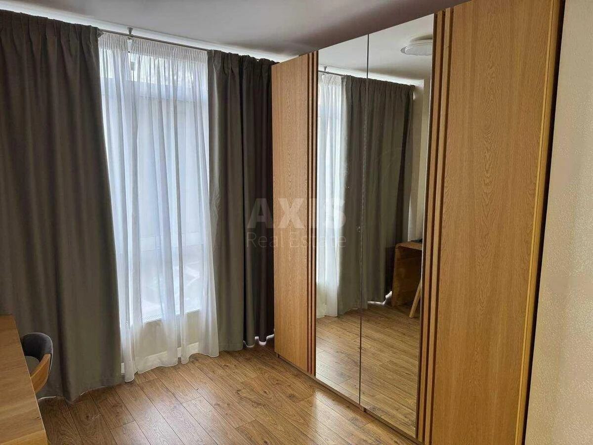 2k apartment vul. Radystiv 326906210