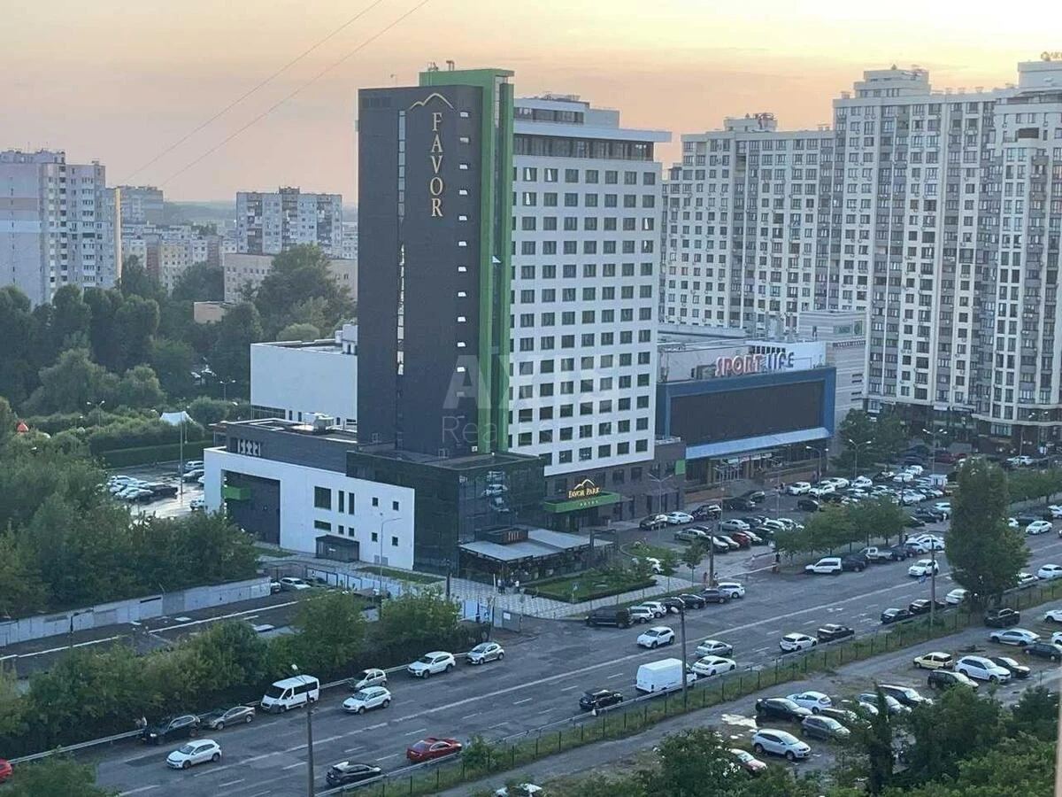 1к квартира пр-т Глушкова Академика 6696789