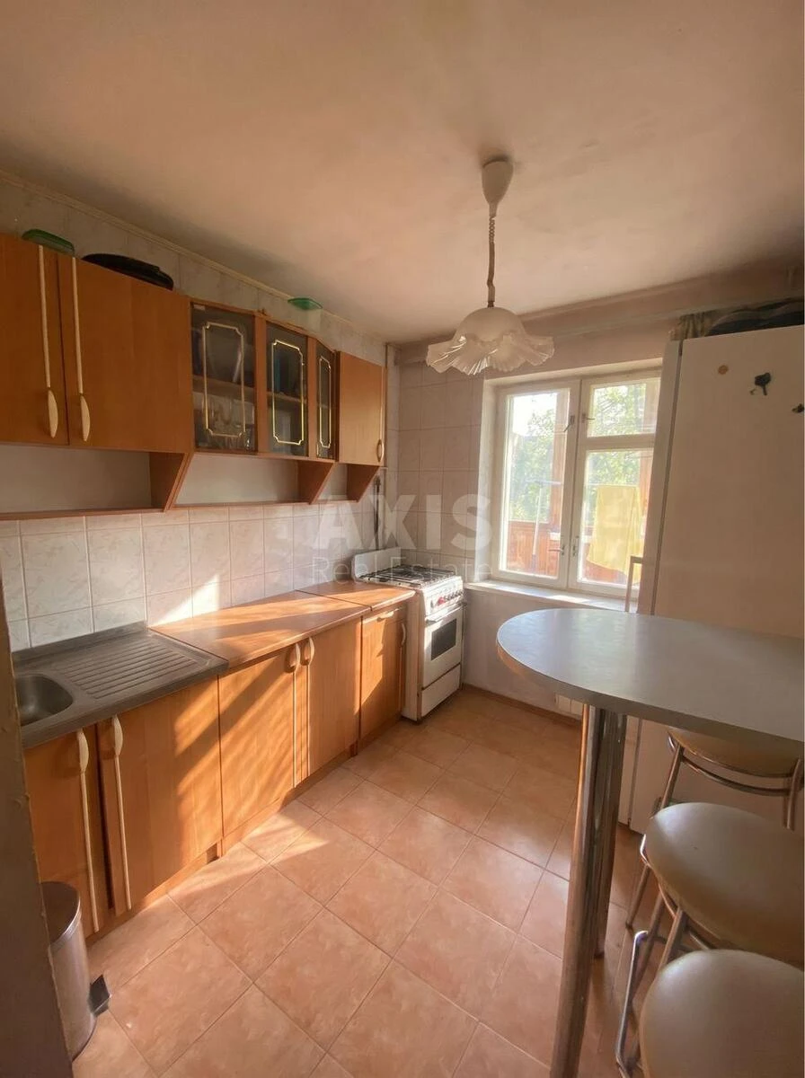1k apartment uzv. Klovs'kyj 2068871