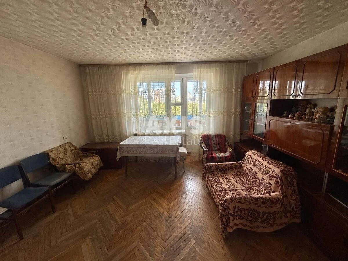 4k apartment pr-t Romana Shuhevicha 26712462