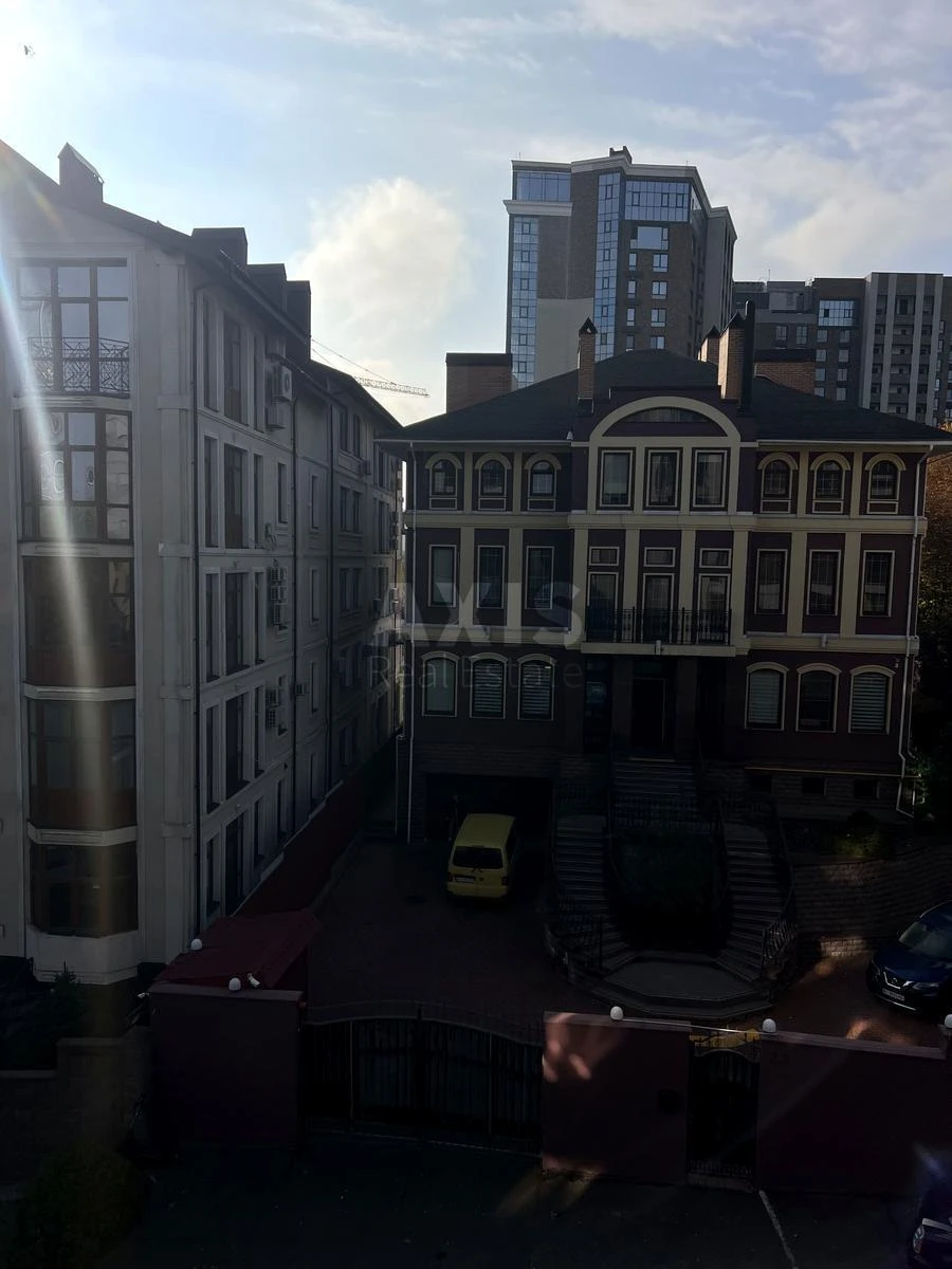1k apartment prov. Luk'janivs'kyj 22632697