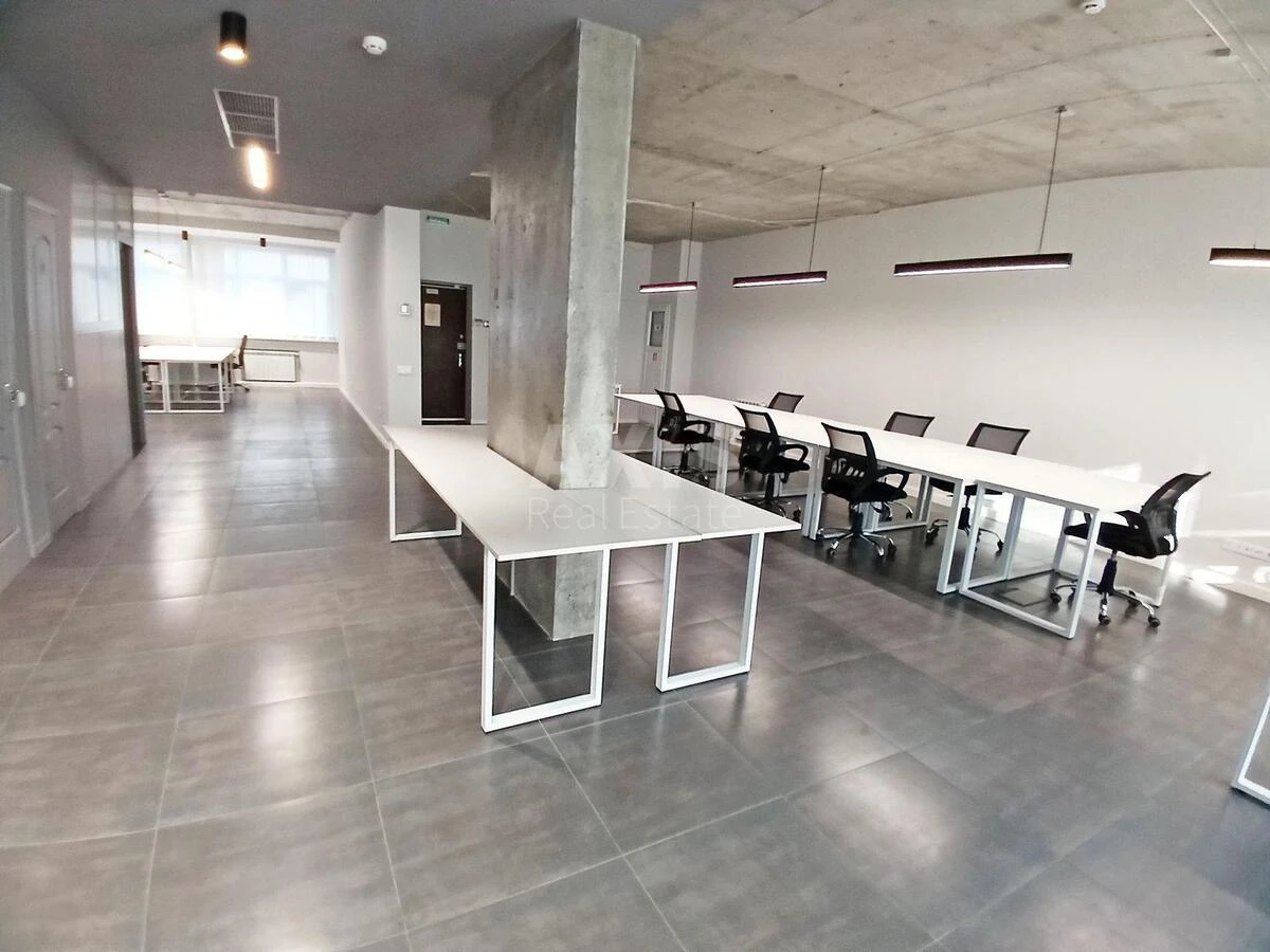 Office bul. Lesi Ukrai'nky 7Б, 155m2714322