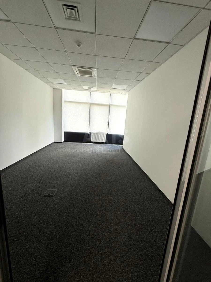 Office vul. Mykhayla Boychuka 44А, 280m2686783