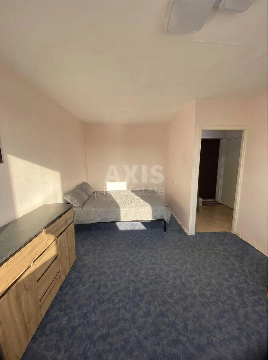 1k apartment uzv. Klovs'kyj 20688711