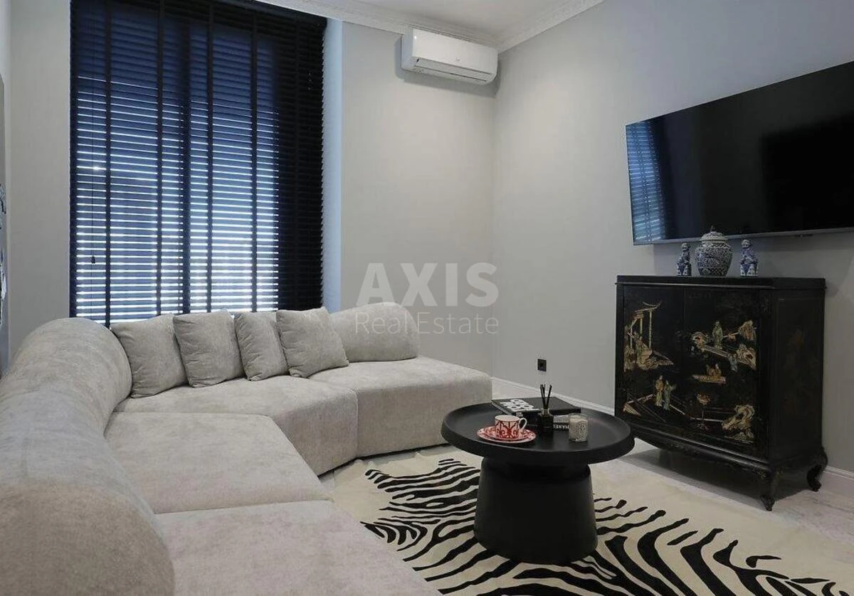 3k apartment vul. Zvirynec'ka 70А695295